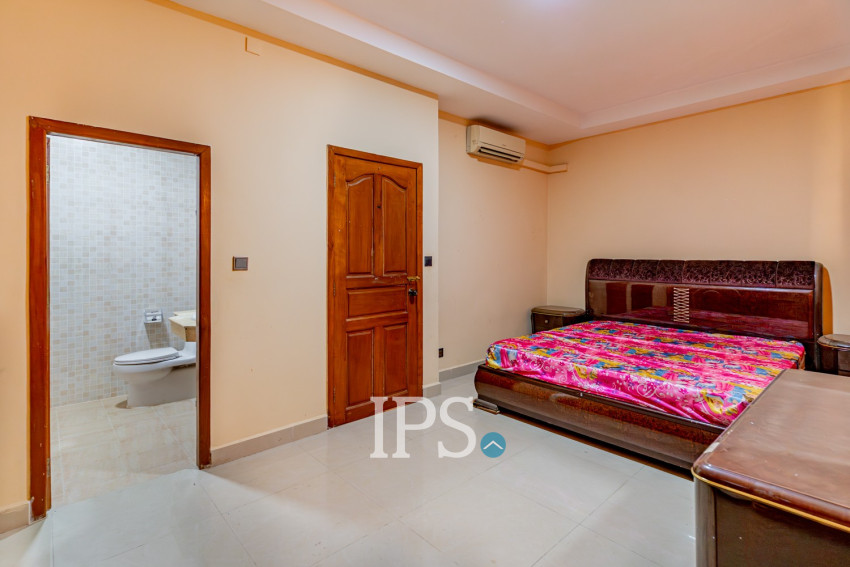 4 Bedroom Twin Villa For Sale - Borey New World, Sen Sok, Phnom Penh
