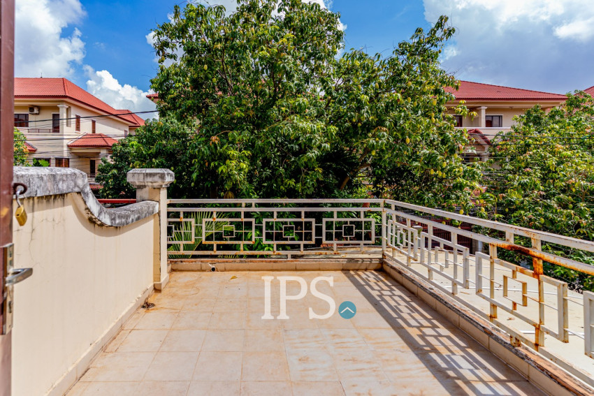 4 Bedroom Twin Villa For Sale - Borey New World, Sen Sok, Phnom Penh