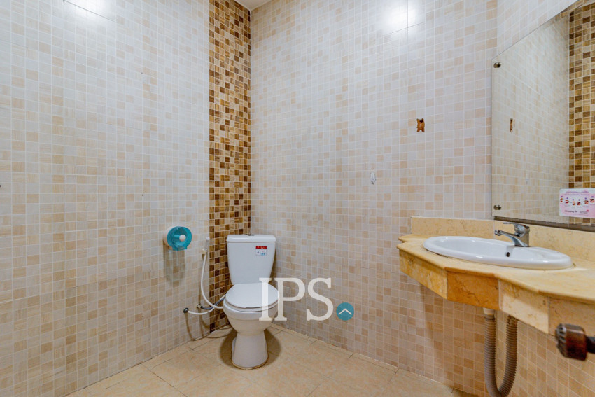 4 Bedroom Twin Villa For Sale - Borey New World, Sen Sok, Phnom Penh