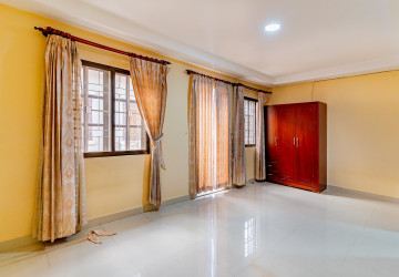 4 Bedroom Twin Villa For Sale - Borey New World, Sen Sok, Phnom Penh thumbnail