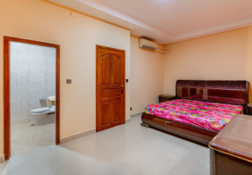 4 Bedroom Twin Villa For Sale - Borey New World, Sen Sok, Phnom Penh thumbnail