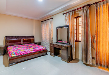 4 Bedroom Twin Villa For Sale - Borey New World, Sen Sok, Phnom Penh thumbnail