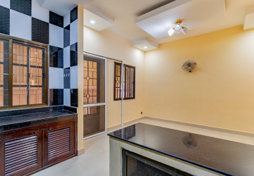 4 Bedroom Twin Villa For Sale - Borey New World, Sen Sok, Phnom Penh thumbnail