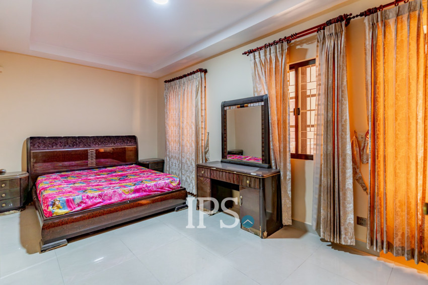 4 Bedroom Twin Villa For Sale - Borey New World, Sen Sok, Phnom Penh