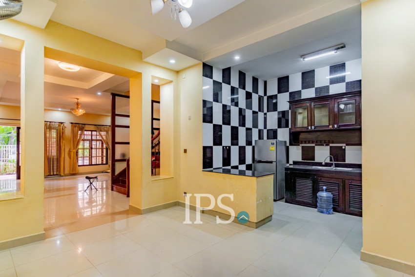 4 Bedroom Twin Villa For Sale - Borey New World, Sen Sok, Phnom Penh