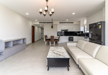 2 Bedroom Serviced Apartment For Rent - BKK1, Phnom Penh thumbnail