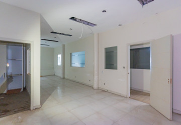 460 Sqm Retail Space For Rent - BKK1, Phnom Penh thumbnail