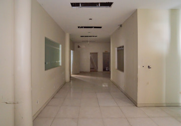 460 Sqm Retail Space For Rent - BKK1, Phnom Penh thumbnail