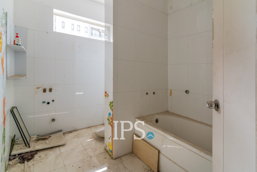 460 Sqm Retail Space For Rent - BKK1, Phnom Penh