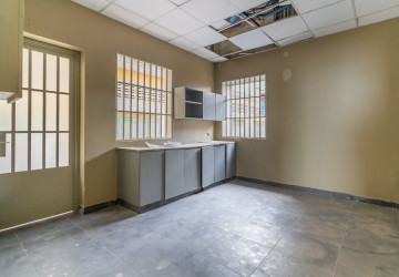 460 Sqm Retail Space For Rent - BKK1, Phnom Penh thumbnail