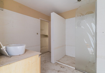 460 Sqm Retail Space For Rent - BKK1, Phnom Penh thumbnail