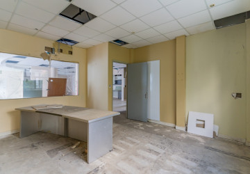 460 Sqm Retail Space For Rent - BKK1, Phnom Penh thumbnail