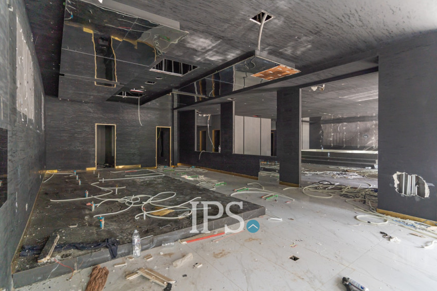 769 Sqm Commercial Building For Rent - Beoung Prolit, Phnom Penh