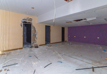 769 Sqm Commercial Building For Rent - Beoung Prolit, Phnom Penh thumbnail