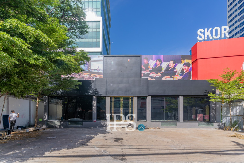 769 Sqm Commercial Building For Rent - Beoung Prolit, Phnom Penh