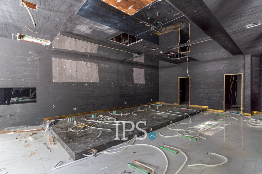 769 Sqm Commercial Building For Rent - Beoung Prolit, Phnom Penh