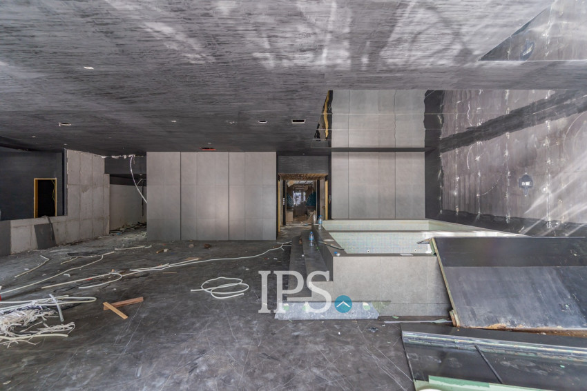 769 Sqm Commercial Building For Rent - Beoung Prolit, Phnom Penh