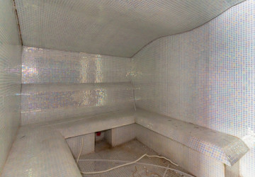 769 Sqm Commercial Building For Rent - Beoung Prolit, Phnom Penh thumbnail