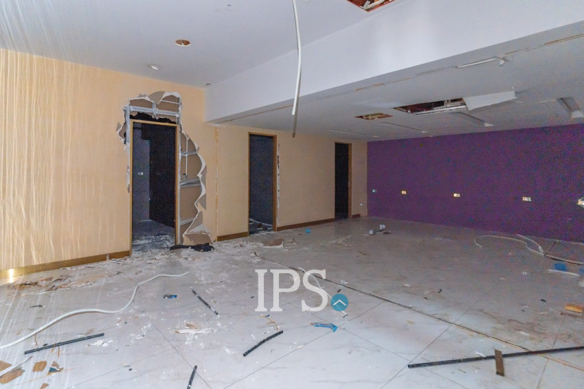 769 Sqm Commercial Building For Rent - Beoung Prolit, Phnom Penh