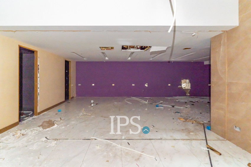 769 Sqm Commercial Building For Rent - Beoung Prolit, Phnom Penh