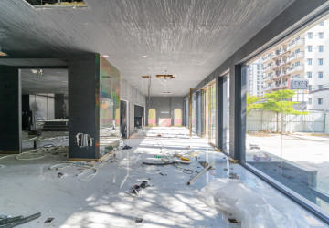 769 Sqm Commercial Building For Rent - Beoung Prolit, Phnom Penh thumbnail