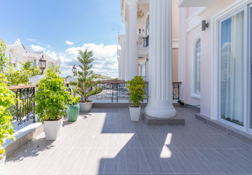 6 Bedroom Prince Villa For Sale - The ML Tiara, Ta Khmau, Kandal Province thumbnail