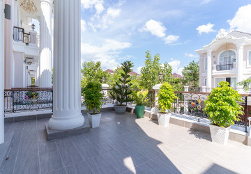 6 Bedroom Prince Villa For Sale - The ML Tiara, Ta Khmau, Kandal Province thumbnail