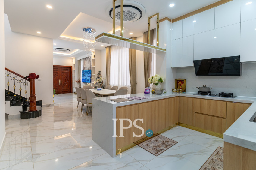 6 Bedroom Prince Villa For Rent - The ML Tiara, Ta Khmau, Kandal Province