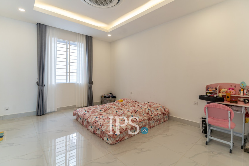 6 Bedroom Prince Villa For Rent - The ML Tiara, Ta Khmau, Kandal Province