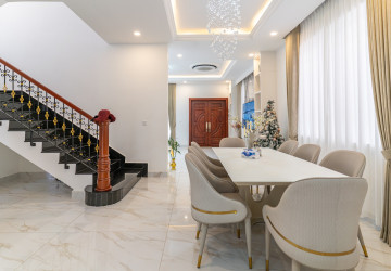 6 Bedroom Prince Villa For Rent - The ML Tiara, Ta Khmau, Kandal Province thumbnail