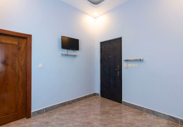 2 Bedroom House For Rent - Sangkat Siem Reap, Siem Reap thumbnail