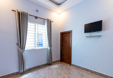 2 Bedroom House For Rent - Sangkat Siem Reap, Siem Reap thumbnail