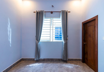 2 Bedroom House For Rent - Sangkat Siem Reap, Siem Reap thumbnail