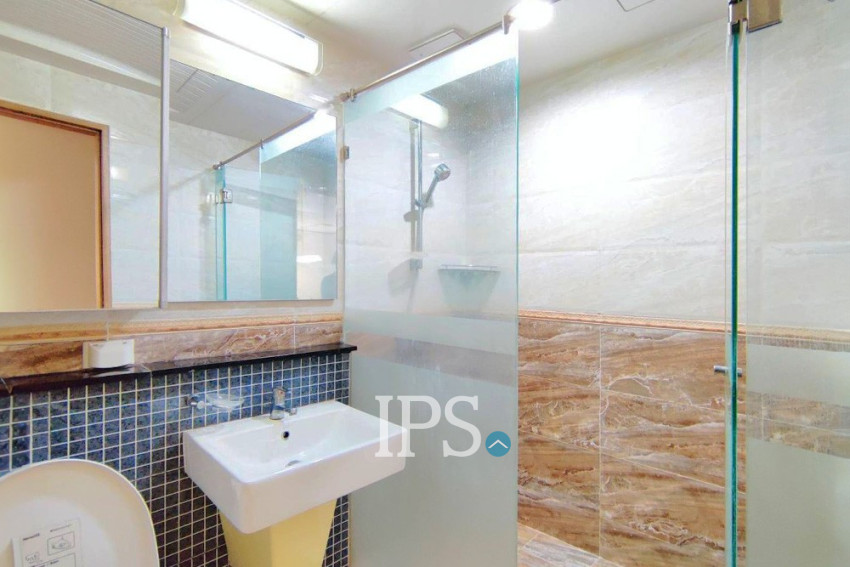 10th Floor 1 Bedroom Condo For Sale - De Castle Royal, BKK1 , Phnom Penh