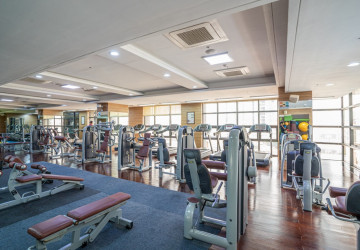 10th Floor 1 Bedroom Condo For Sale - De Castle Royal, BKK1 , Phnom Penh thumbnail