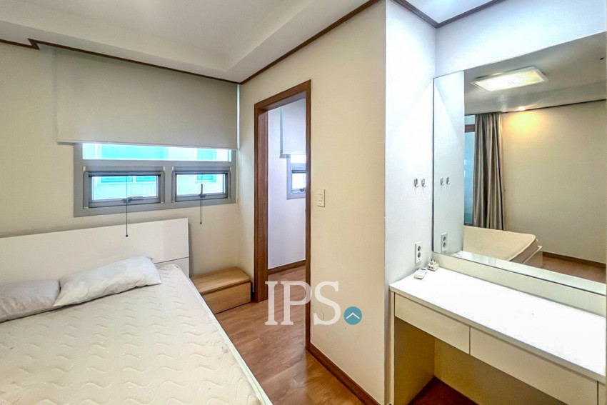 10th Floor 1 Bedroom Condo For Sale - De Castle Royal, BKK1 , Phnom Penh