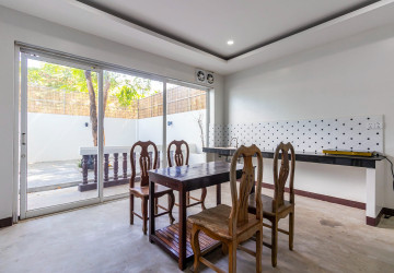 2 Bedroom Shophouse For Rent - Svay Dangkum, Siem Reap thumbnail