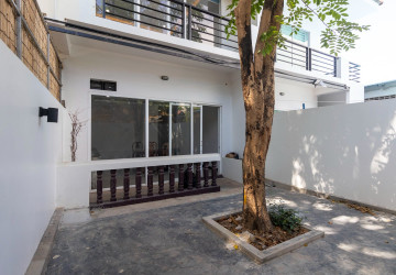 2 Bedroom Shophouse For Rent - Svay Dangkum, Siem Reap thumbnail