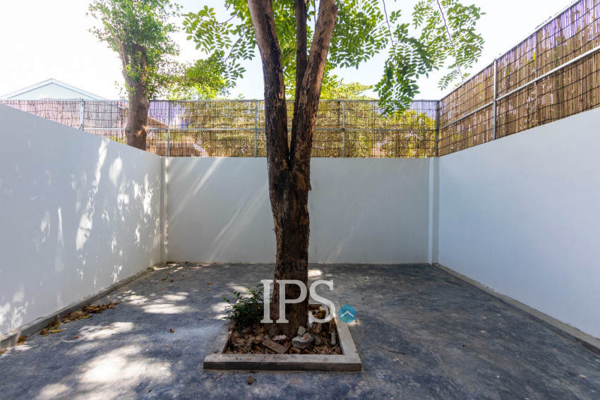 2 Bedroom Shophouse For Rent - Svay Dangkum, Siem Reap