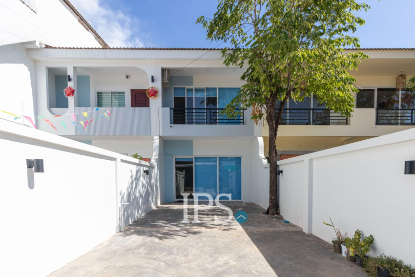 2 Bedroom Shophouse For Rent - Svay Dangkum, Siem Reap