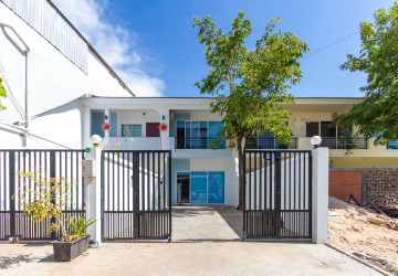 2 Bedroom Shophouse For Rent - Svay Dangkum, Siem Reap thumbnail