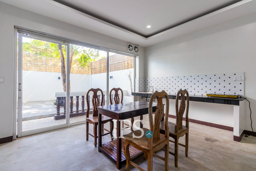 2 Bedroom Shophouse For Rent - Svay Dangkum, Siem Reap