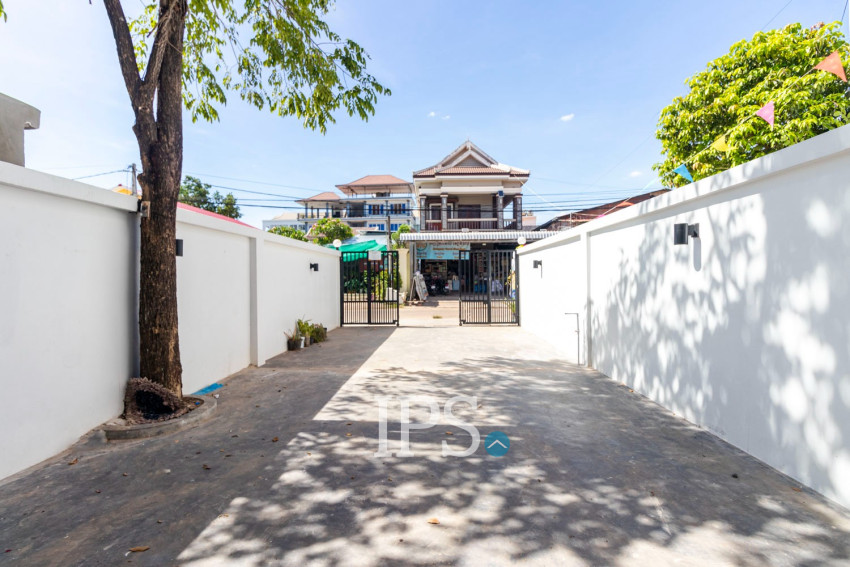2 Bedroom Shophouse For Rent - Svay Dangkum, Siem Reap