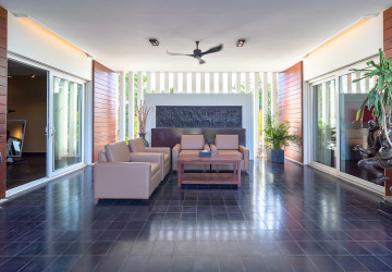6 Bedroom Villa For Rent - Sala Kamreuk, Siem Reap thumbnail