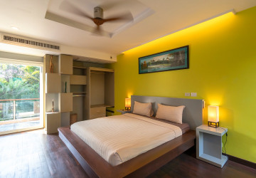 6 Bedroom Villa For Rent - Sala Kamreuk, Siem Reap thumbnail