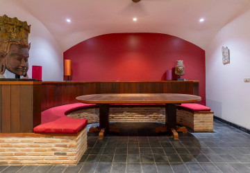 6 Bedroom Villa For Rent - Sala Kamreuk, Siem Reap thumbnail