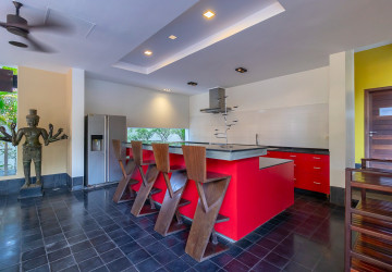 6 Bedroom Villa For Rent - Sala Kamreuk, Siem Reap thumbnail