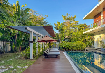 6 Bedroom Villa For Rent - Sala Kamreuk, Siem Reap thumbnail