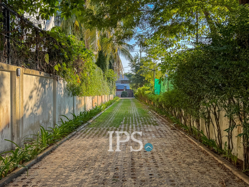 6 Bedroom Villa For Rent - Sala Kamreuk, Siem Reap