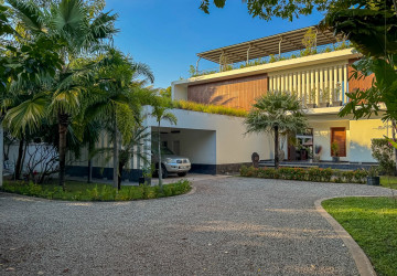 6 Bedroom Villa For Rent - Sala Kamreuk, Siem Reap thumbnail